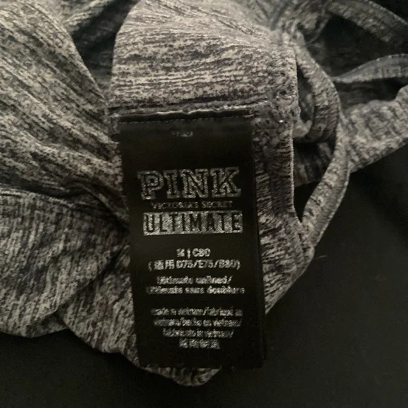 PINK Ultimate strappy sports bra - Picture 4 of 4